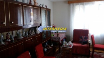 casa-noua-de-vanzare-in-zona-cetate-alba-iulia-2